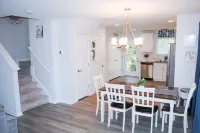 Serene Beautiful Townhouse ~ 5min from PNC Arena