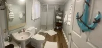 Cozy Guesthouse/Studio Near Beaches Pet Friendly
