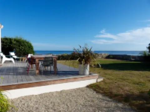 The feet in water ocean