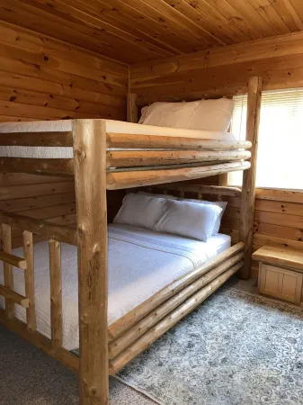 Charming Upnorth Cabin