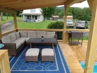 Cheerful three bedroom home with pool