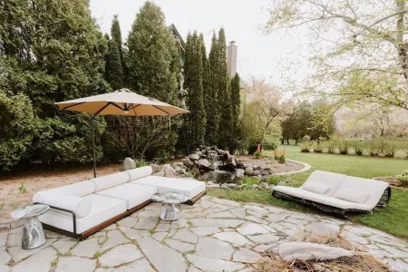 LUXE Manor with Modern, Elegant Vibes