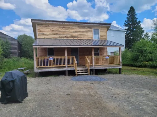 Custom Built Tiny Home/Cabin in Jackman with Direct Trail Access on Powersports