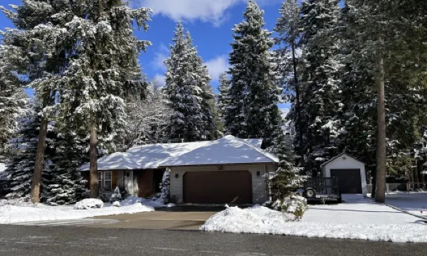 Hayden Hideaway ❤️ Quiet, Comfortable and Private. Close to everything!