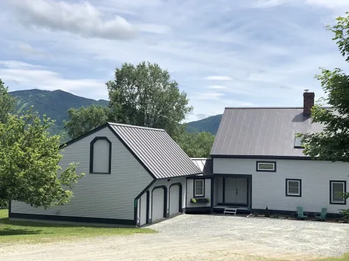 Hidden Gem on Darling Hill  w/ Direct Kingdom Trails Access Luxe Home & Location