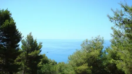 I Carrubi, detached house with sea view