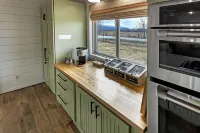 Perfect Alaskan Get away! Comfy, cozy, and remote…you will not regret it. - 4-Star