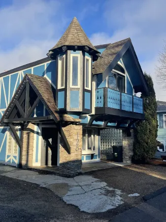 Biergarten Luxe - Center of Downtown Blowing Rock - NEWLY LISTED Отели в г. Blowing Rock