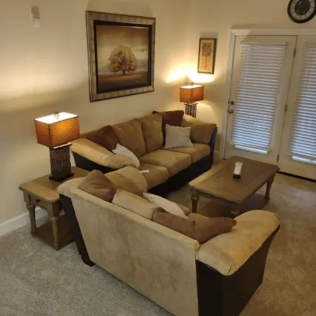 Cozy Comfortable Condo 2/2 No Chores
