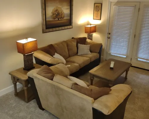 Cozy Comfortable Condo 2/2 No Chores Hotels in Foley