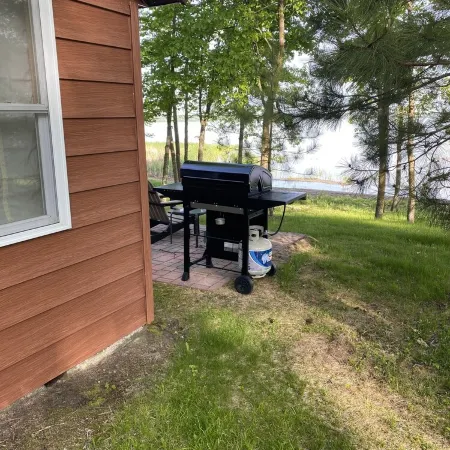 Escape to cozy, secluded lakefront cabin in the north woods