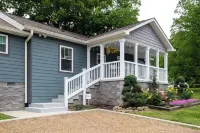 Kimi's Cottage: Class & Character- 2 bedroom cottage in Nashville, TN