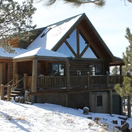 Black Hills GETAWAY- Alpine Prairie Lodge-  Beautiful Log Cabin on 8 acres.