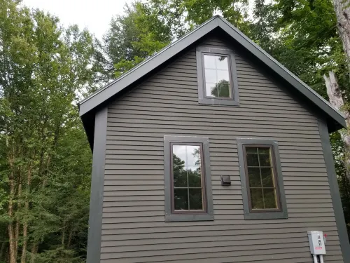 Northwoods Guest  Cabin & Porch Overlooking Private Woods and Stream