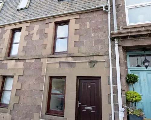 2 Bedroom in the Centre of Stonehaven with Seaviews, near the Beach & Harbour! Hotel a Stonehaven