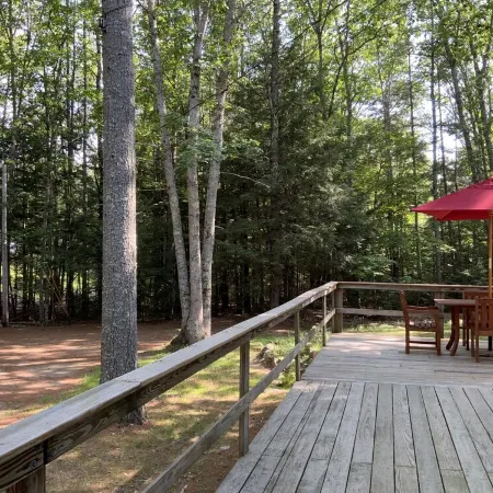 Cozy cottage in woodland setting near to hiking biking and lakes