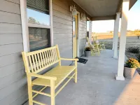 Beautiful New Guesthouse, Cottage Style,  Close to Palo Duro Canyon & WTA&M