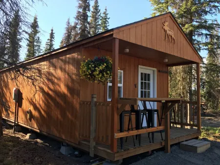 Meghan’s Mighty Moose-  spacious family cabin