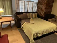 Experience lake life! Beautiful, light-filled Grantham condo near Lake Sunapee Hotels in Grantham