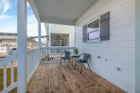 Home 4 U at Olive Bayou! Downtown Lake Charles