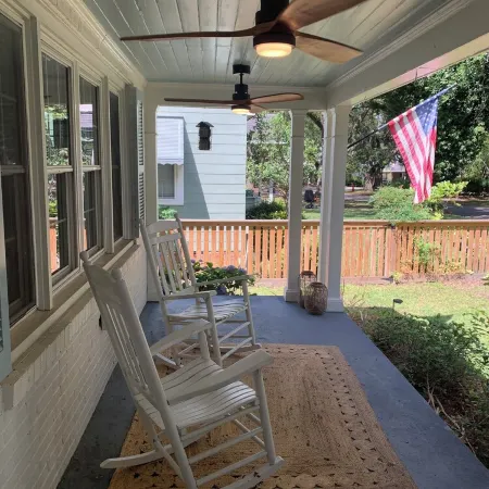 Cozy Cottage in Historic Willowbank