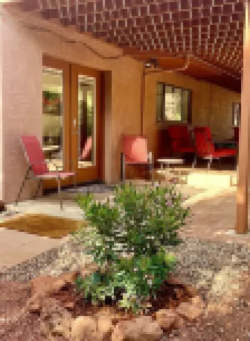 Desert garden apartment surrounded by Sedona’s majestic red rock mountains