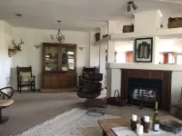 Secluded & Spacious River Retreat With A View Hotele w: Sutton County