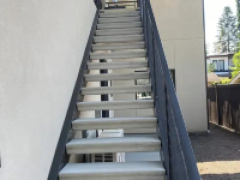 Contemporary One Bedroom Oasis in Downtown Kirkland Hotels in Kirkland