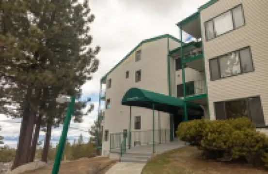 Skiers and sunset lovers