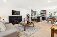 Charming 2-bedroom house in wonderful Burien with 500mbps  speed WiFi,