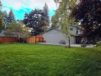 Suburban Oasis w/ Hot Tub, Fitness Room, and Office in Serene Bothell