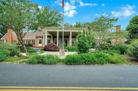 Hummingbird Lakehouse