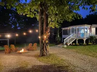 STAY ON BEAUTIFUL MOWBRAY MOUNTAIN- HIKING, KAYAKING, GOLF, ROCK CLIMBING Hotels near The Ministry Center