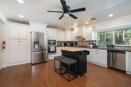 Your Poolside Hideaway