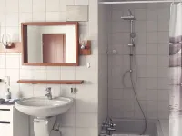 Grandma Lina house - quiet, lots of space & infrared cabin Hotels in Greifenstein