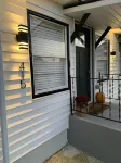 Reduced No clean fee Central to Tavares and Mt Dora  Fish, Shop, art, music
