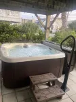 Cozy beach breeze 1 home with inviting pool & charming private deck/pets welcome T.I.G.E.R.S. 프레절베이션 스테이션 주변 호텔