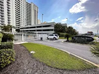 Beach Colony East Resort 5th Floor 3-Bedroom Condo Directly on Navarre Beach