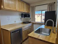 Mountain Retreat on the Mighty Columbia River