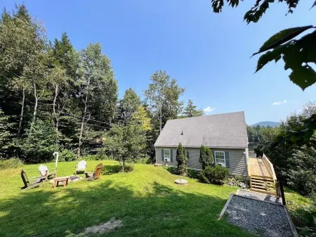 Lakefront Peaceful Getaway in Mountain Lakes