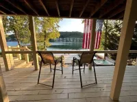 Warluskee Luxury Lakefront Cottage w/ Hot Tub