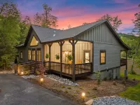 Be the 1ST! NEW CONSTRUCTION 2023~LUXURY~Mtn Views~Hot Tub~Close to Everything!