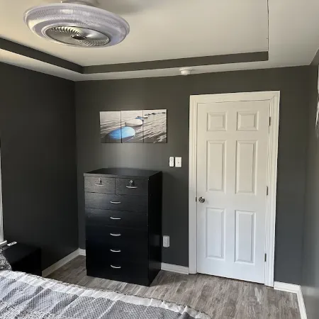 Quite and Peaceful Modern Home Away From Home in the Mountain State!!!!