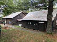 Cozy Adirondack cottage with Beach access on scenic Raquette Lake, NY.