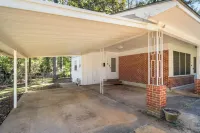 Katie's Place-Newly Renovated-Workspace-Pet Friendly-Family Games