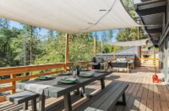 Family Cabin, Dog, Ht Tb, 15 Min Yosemite, Valentine's Day + Firefall Packages