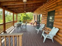 Charming Getaway Nestled in the Heart of the North Woods!