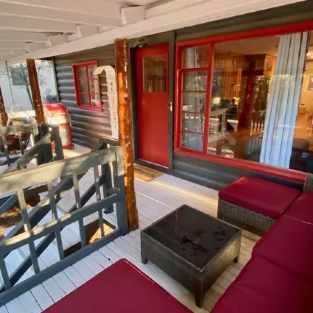 Cozy Cabin in the tall Pines! True mountain cabin vibes!