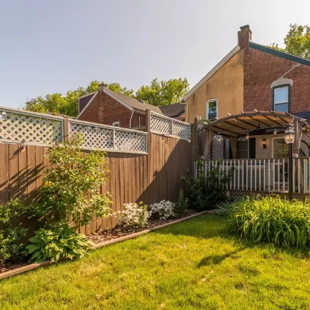 Clean Luxurious Retreat, Parking, Restaurants, Near New Hope. <1mile Del river