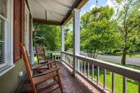 Timeless Midtown Craftsman • 2Br, 2BA • 15 Mins to Ft Moore